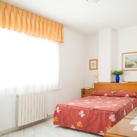 Hostal Camino Real غرناطة الغرفة الصورة