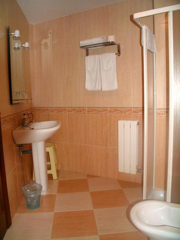 Hostal Camino Real غرناطة الغرفة الصورة